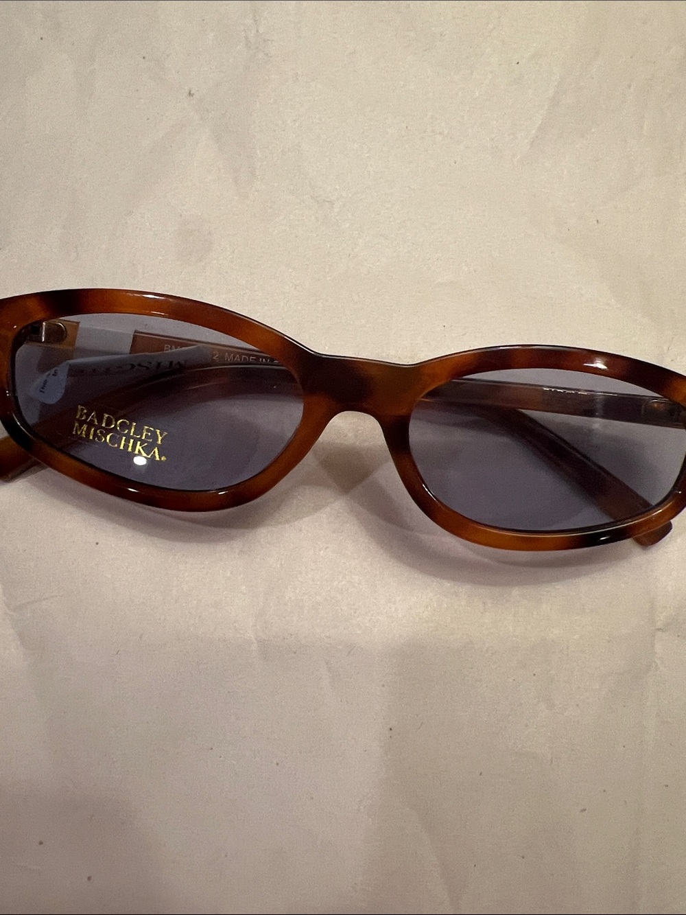 Badgley Mischka Tortoiseshell Brown Oval Women's Sunglasses BMS 28912 no case